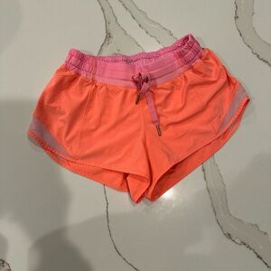LULULEMON hotty hot short 2.5 low rise